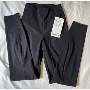 Lululemon here to be size 2 nwt